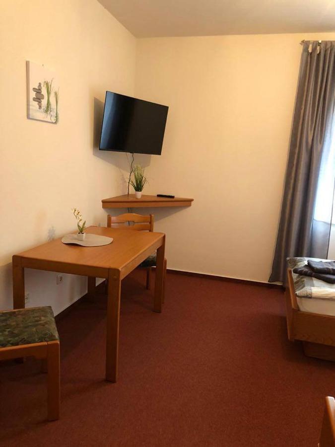Zielitzer Hof Hotel ภายนอก รูปภาพ